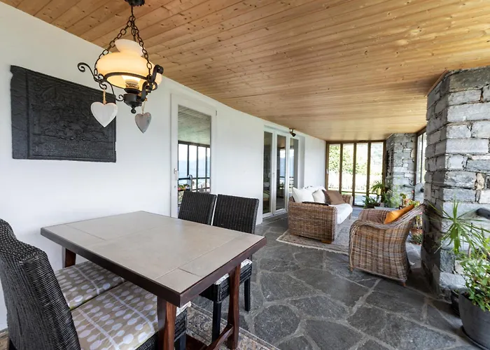 Casa-castagna Pianterreno 아파트 *